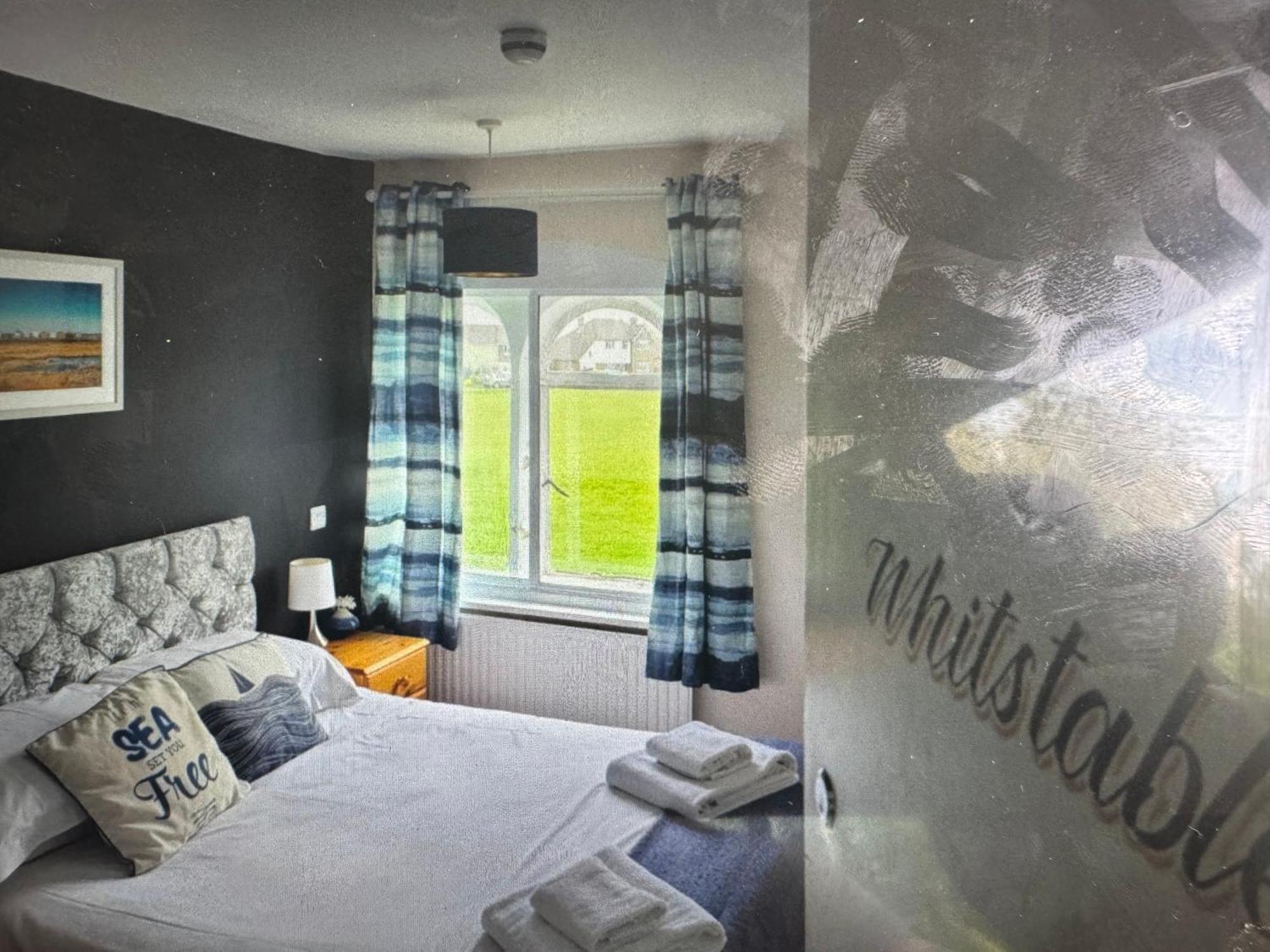 The Flying Horse Inn Boughton Aulph ภายนอก รูปภาพ